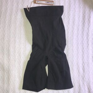 SKIMS Everyday Sculpt Shorts